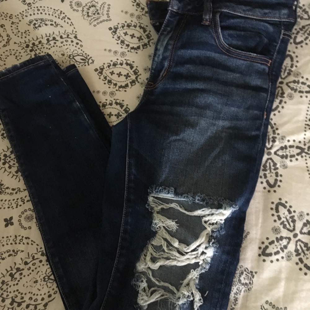 American Eagle dark wash ripped jeans